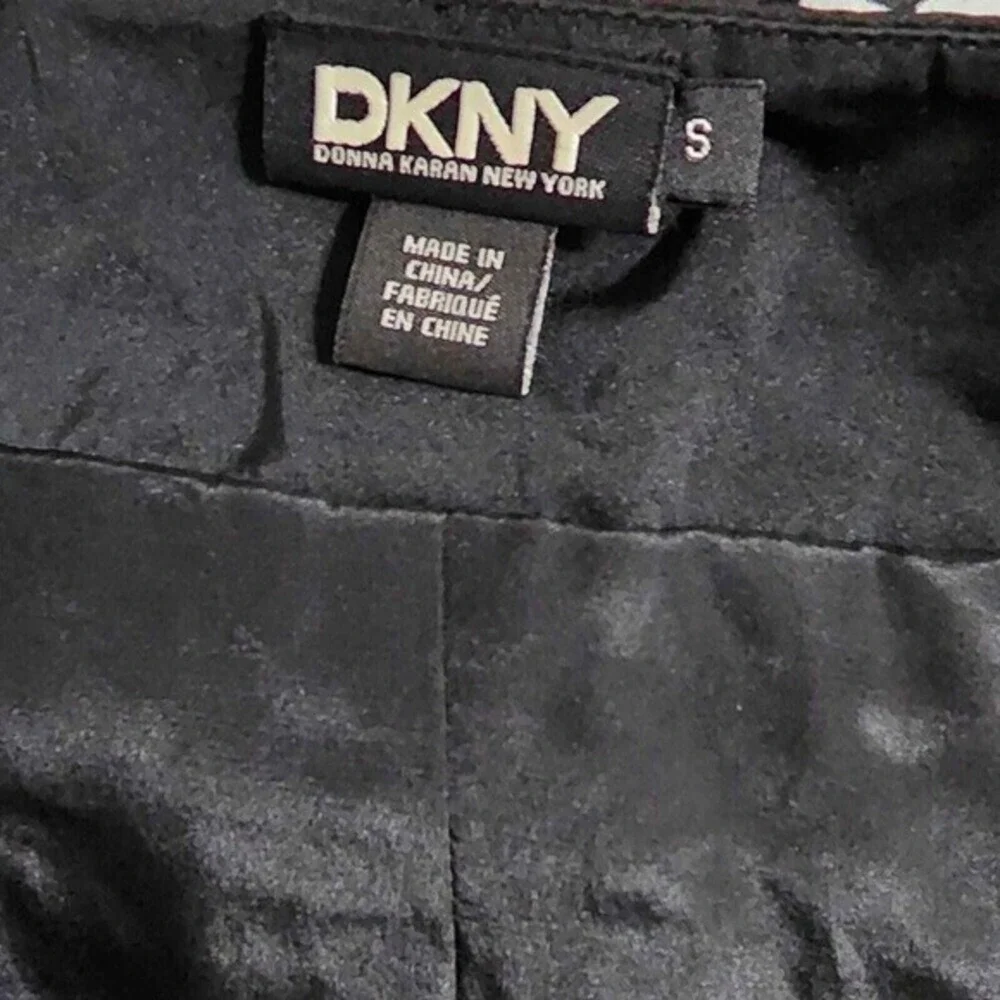 DKNY Black Cropped Short Sleeve Jacket‎ with Floral Detail Business Casual Small